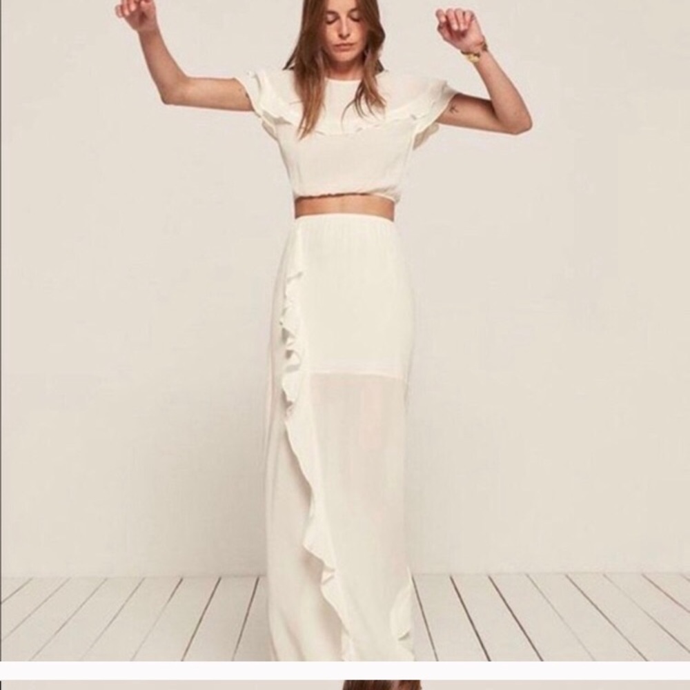 Reformation brand new two piece set in cream. Sz M